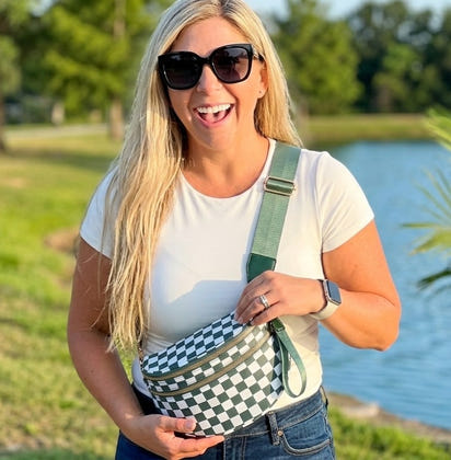 Carry Lite — Die geräumigste Crossbody Tasche